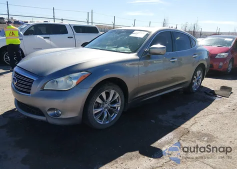 2013 Infiniti M37X z USA, uszkodzony, nr VIN JN1BY1AR2DM602923